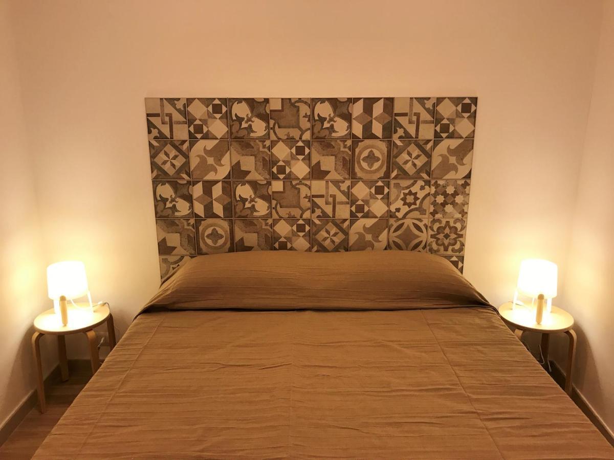 Frank'S House - Appartamento Con Terrazzo In Centro Palermo Luaran gambar