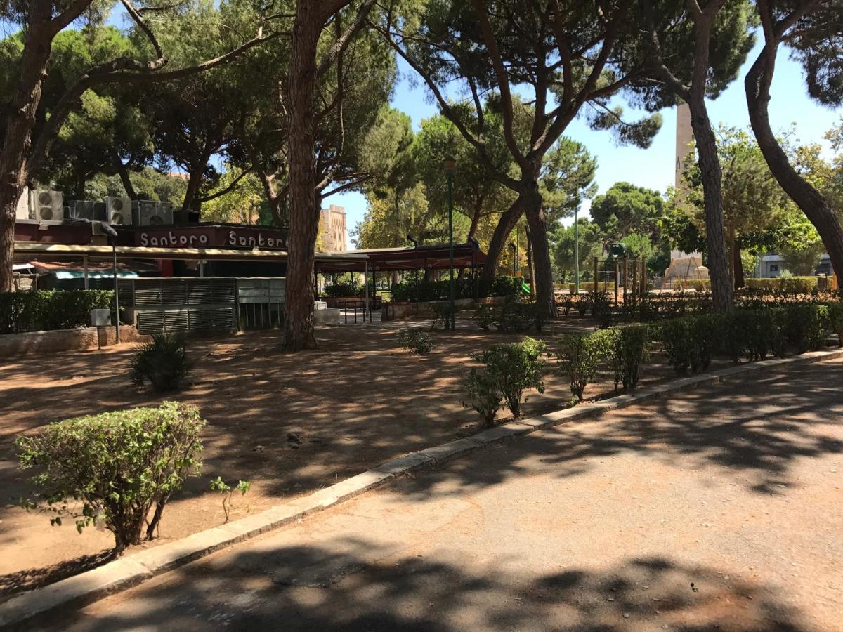 Frank'S House - Appartamento Con Terrazzo In Centro Palermo Luaran gambar